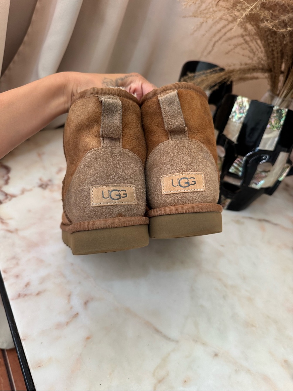 UGG Classic Mini Boots Chestnut Brown Women’s Size US 7 EU 38